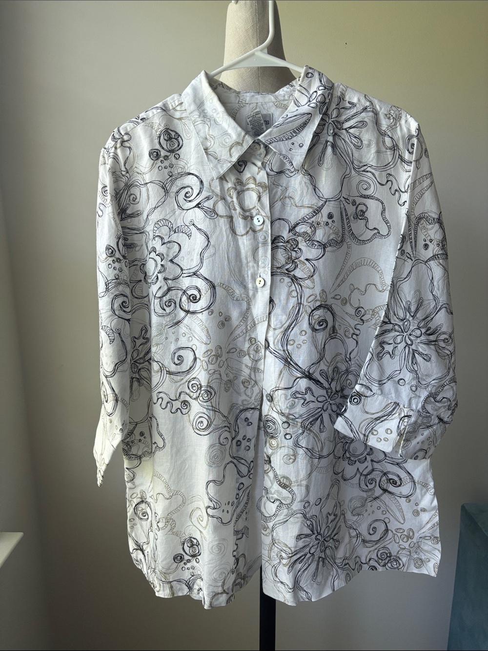 Chicos Button Up Shirt Womens XL White Black Linen Collared Floral 3/4 Sleeves